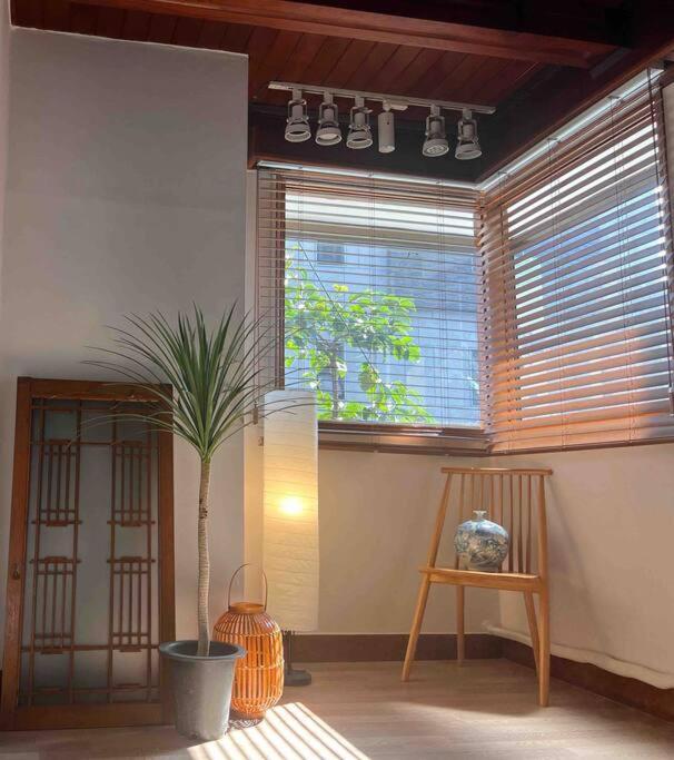 Timeless Hanok In Jamsil Serenity Apartment