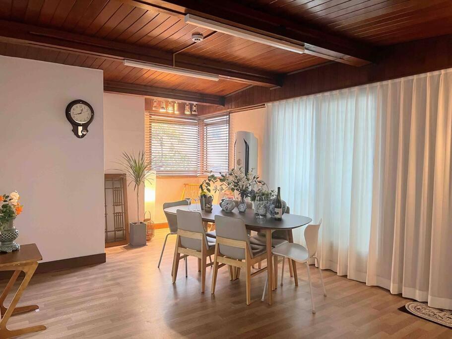 Timeless Hanok In Jamsil Serenity Apartment